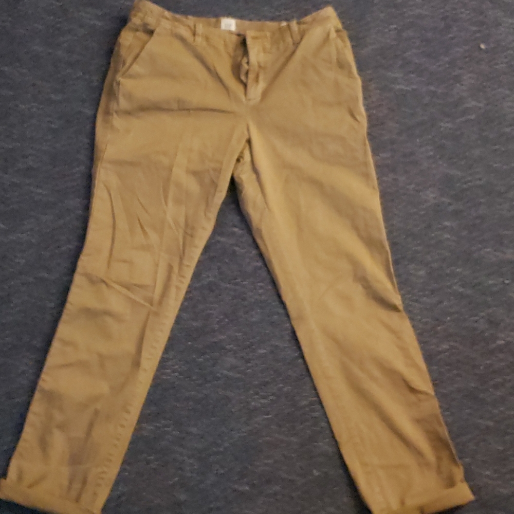 Gap girlfriend chino size 8 tall